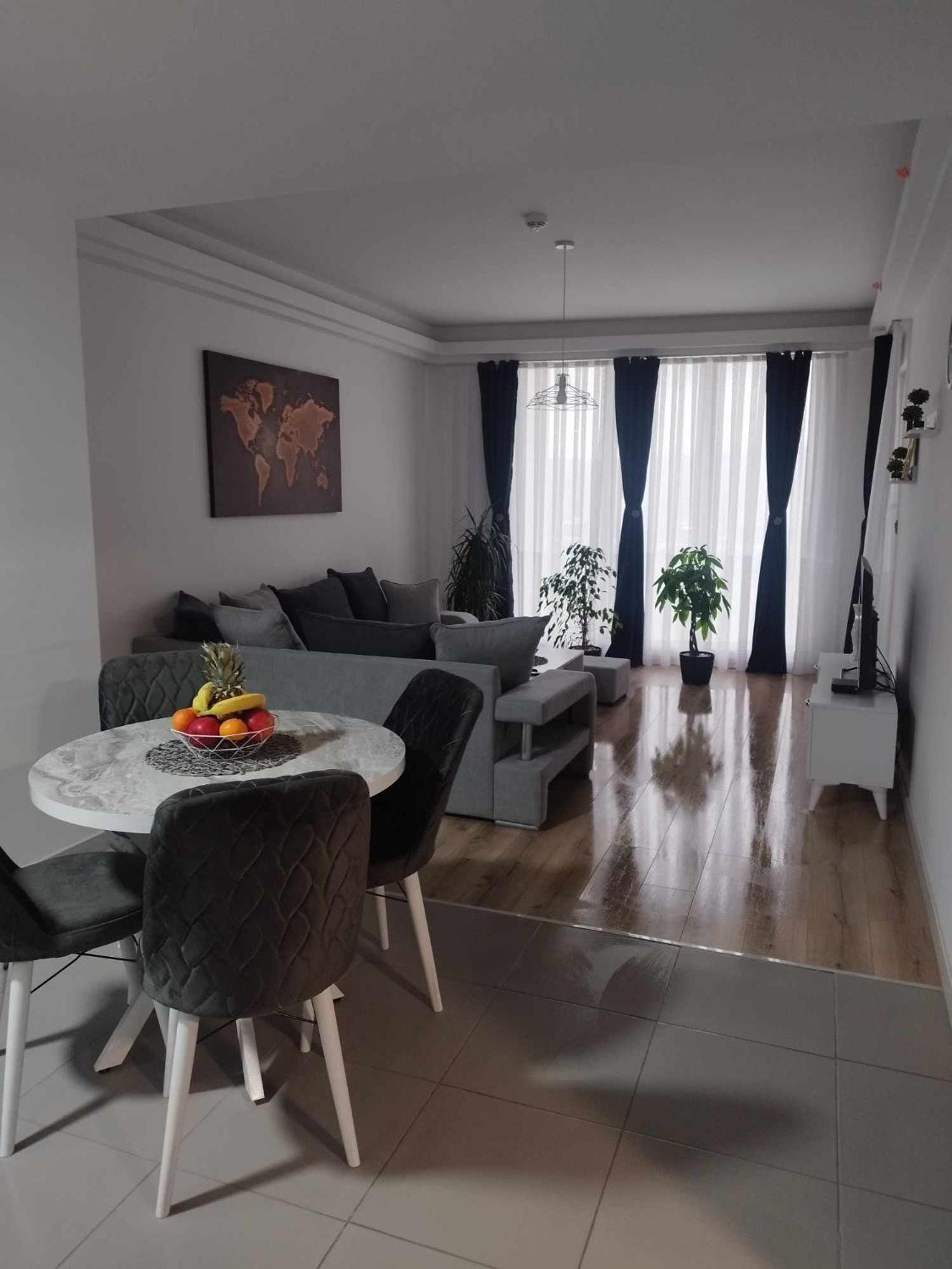 Skopje Sky City: High-Rise Apartments with Pool & Spa Access Exterior photo